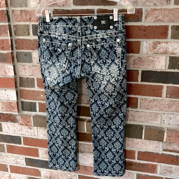 MISS ME Bling Blue Fleur de Lis Print Cuffed Capri Jeans JP5842P2 NWOT - Picture 11 of 15